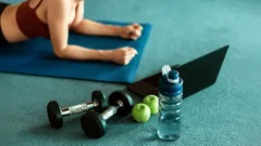 Ranní nebo večerní trénink: co je lepší pro spalování tuku a dobrou náladu