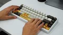 Tímto firma odměňuje své nejlepší zaměstnance – cena této klávesnice vás překvapí