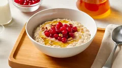 Ovesná kaše s brusinkami a lněným semínkem: ideální snídaně pro zdravé stravování