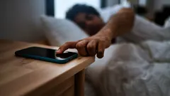 Tlačítko snooze pod lupou: co prozrazuje o vaší psychice a kvalitě spánku